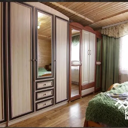 Apartment на долоні 2 *